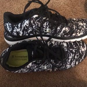 Champion memory foam sneakers